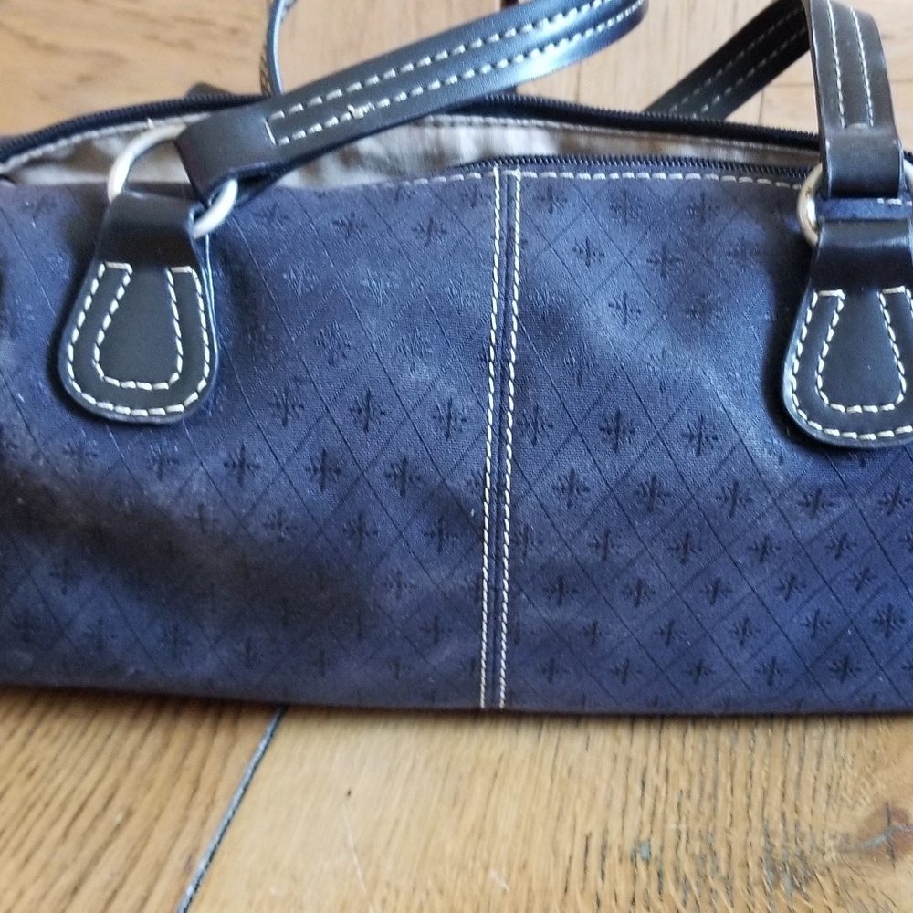 Purse - Picture 2 of 3